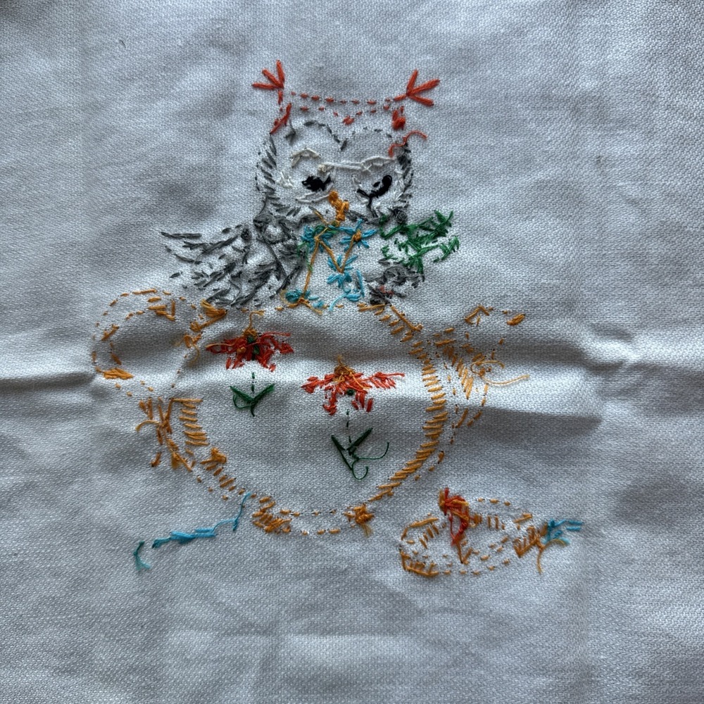 Vintage Tea Towel With An Owl And Tea Pot Embroidered - Picture 4 of 6